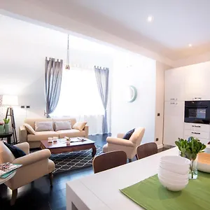 Apartamento Rent In - Iv Novembre, Roma