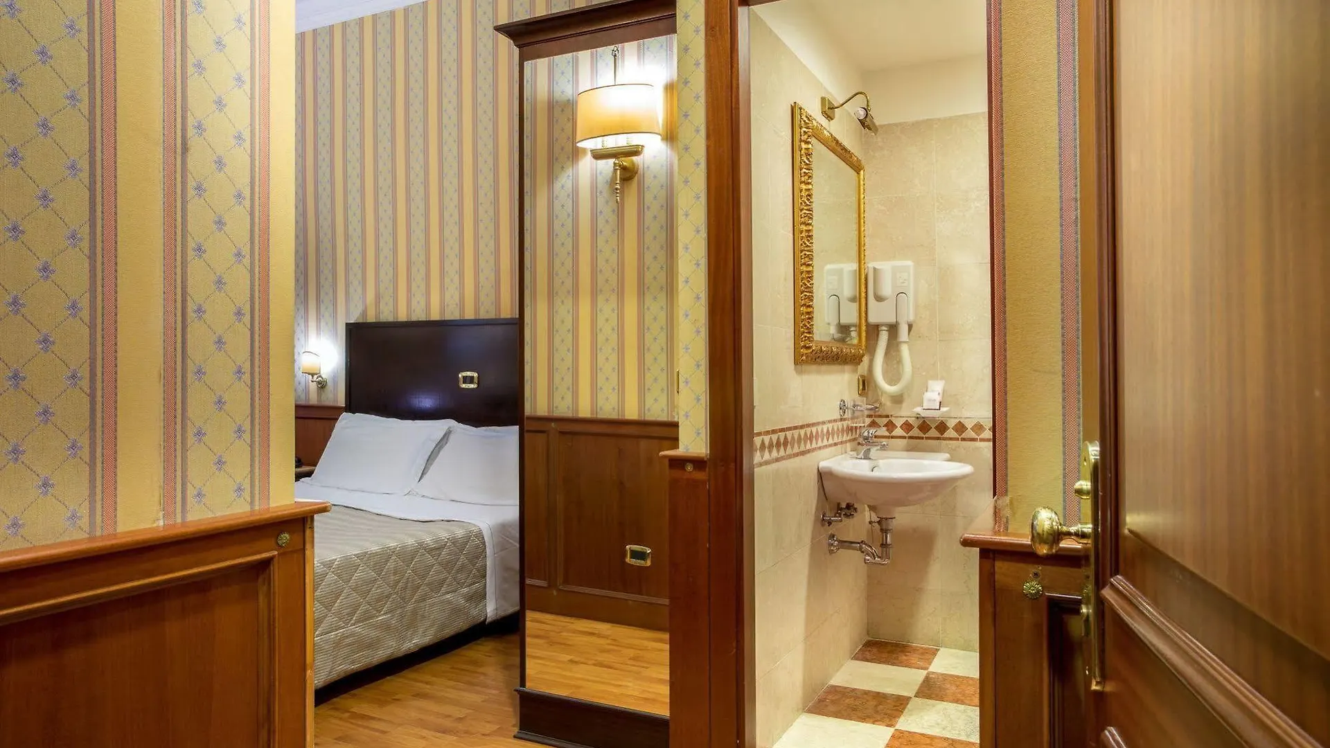 Hotel Del Corso Roma